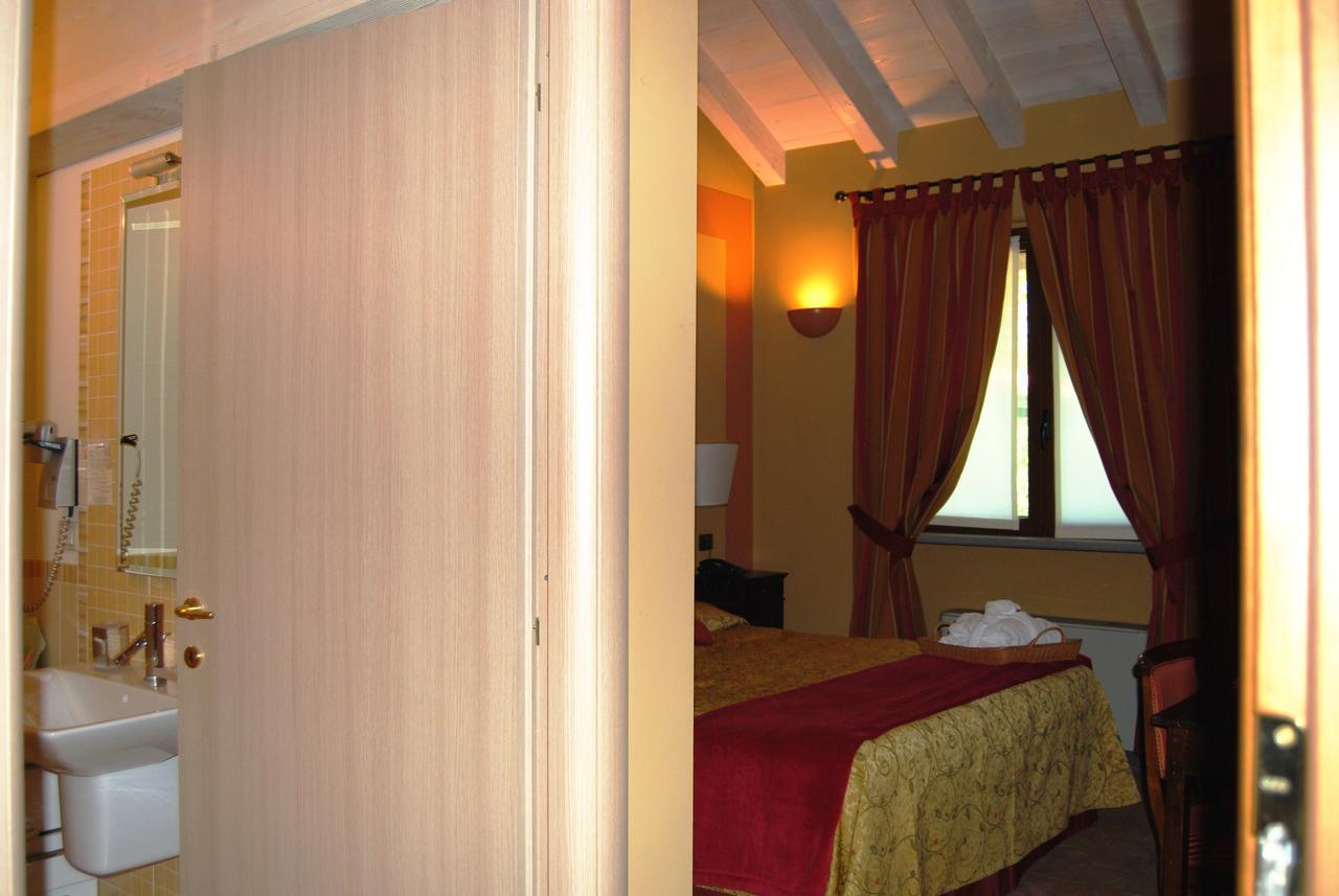 Hotel Locanda Da Carla Vigevano Exterior foto